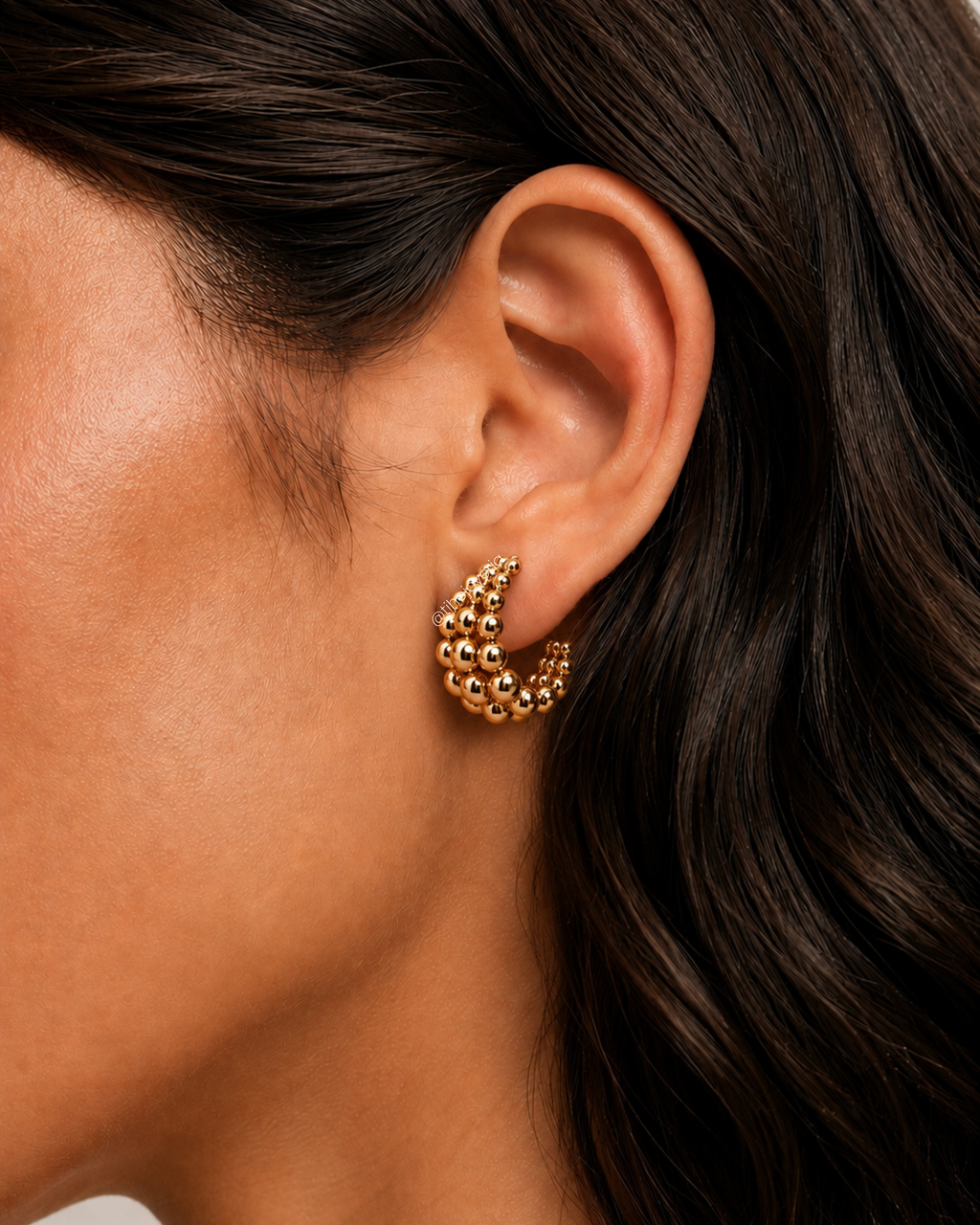 Aretes Hoop de Esferas Doradas