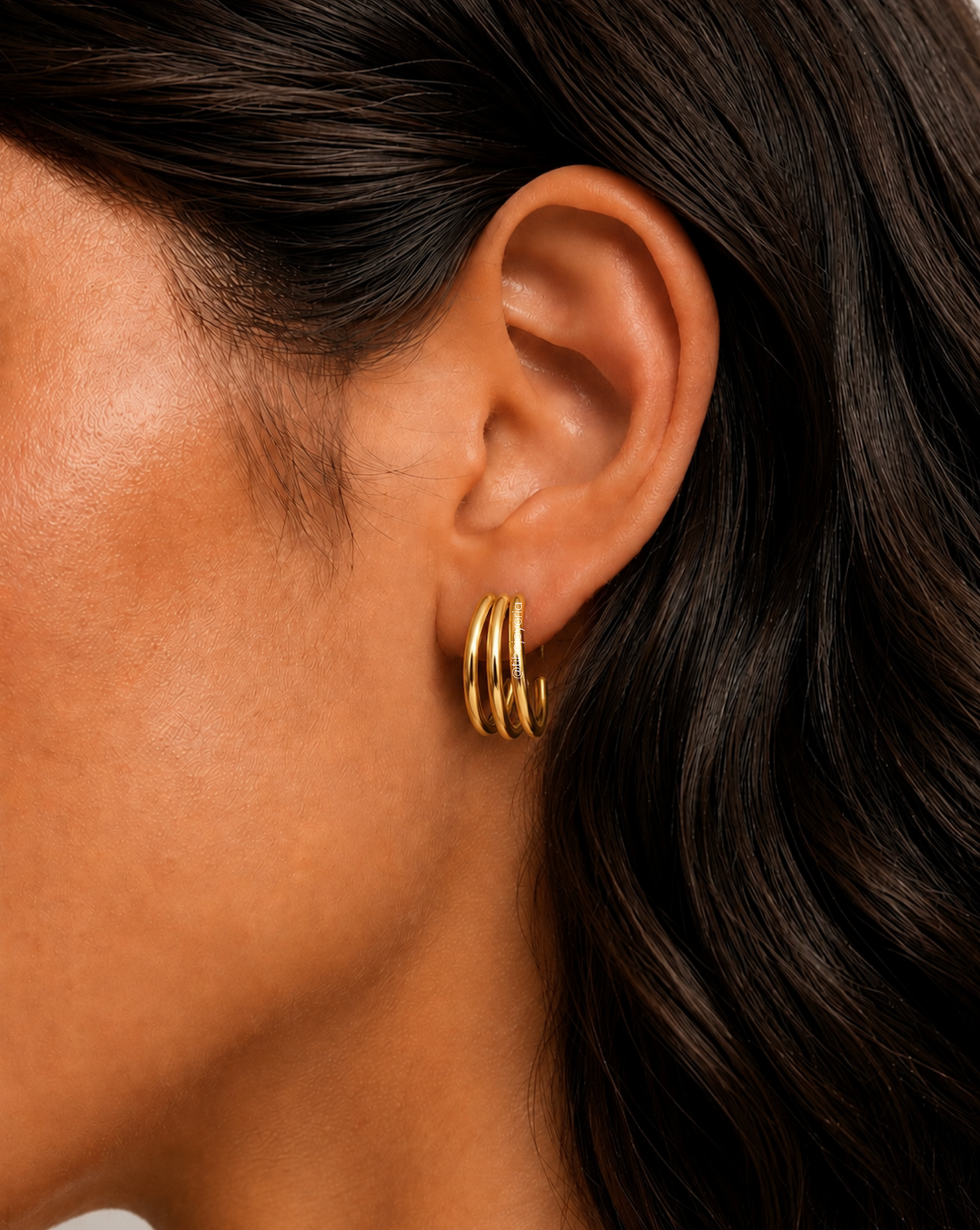 Aretes Triple Hoop Dorados